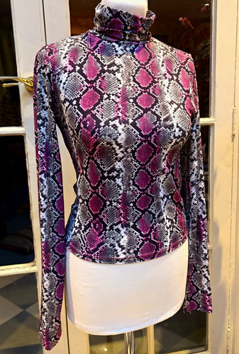 Urban outfitters size pink - urban,